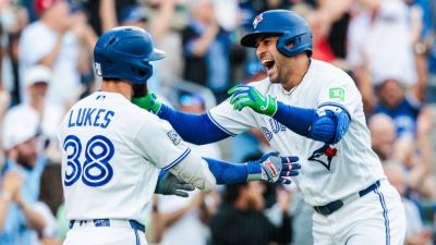 Mets' miscues lead to little league homer for Springer, Jays - ESPN