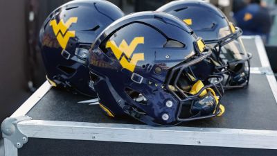 West Virginia commit announces decision by blasting 'Country Roads,' lighting a couch on fire