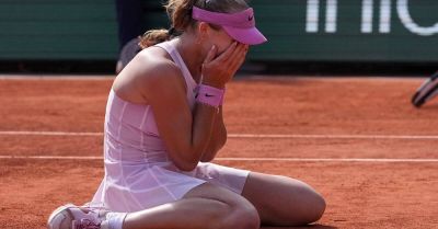 Mirra Andreeva wins French Open to deny Maja Chwalinska fairytale ending