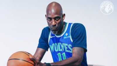 Kevin Garnett - Minnesota Timberwolves unveil new uniforms, logo and courts - ESPN - espn.com - state Minnesota