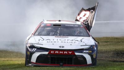 Denny Hamlin dedicates NASCAR win at Michigan to Kyle Busch - ESPN
