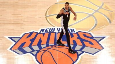 Wembanyama, Spurs stun Knicks in MSG to revive Finals hopes - ESPN