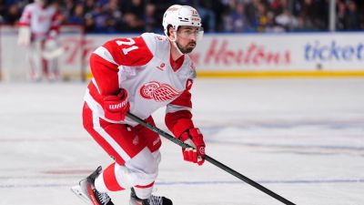 Reports: Larkin has Florida, Minnesota, Vegas as trade targets - ESPN