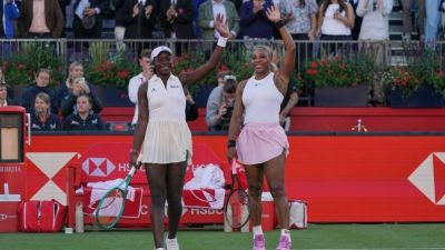 Serena Williams shrugs off nerves for doubles win in return - ESPN
