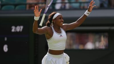 Gauff overcomes Sierra to reach 3rd round at Wimbledon - ESPN