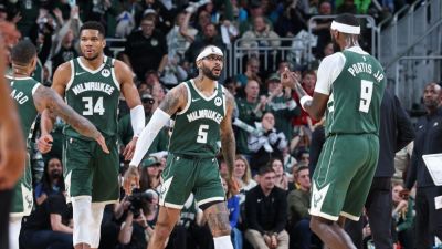 Gary Trent Jr. agrees to 4-year, $64M deal to stay with Bucks - ESPN