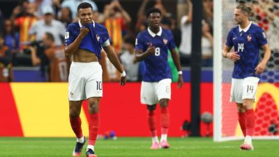 Kylian Mbappé critical of tactics by 'sloppy' France in loss - ESPN