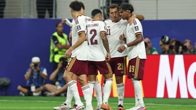 World Cup Daily live: Spain score twice to defeat France, become first finalist - ESPN