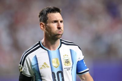 Who Are the Announcers for England vs. Argentina in the 2026 World Cup Semifinal?
