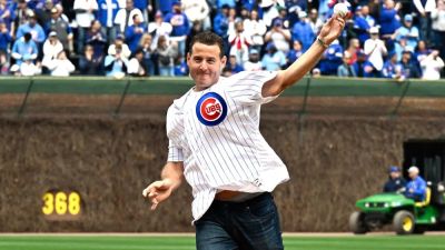 Anthony Rizzo - Cubs great Anthony Rizzo snags another home run ball in Wrigley Field bleachers - foxnews.com - state Minnesota
