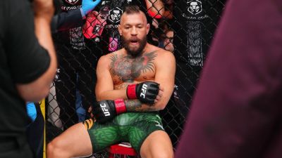 Conor McGregor suffered ACL injury in UFC return, Dana White says - ESPN