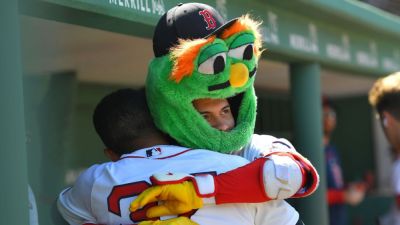 Scorching-hot Red Sox rout Rays for 13th straight victory - ESPN