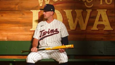 Philadelphia Phillies - Twins, Phillies unveil special Field of Dreams game uniforms - ESPN - espn.com - county White - state Minnesota - state Iowa