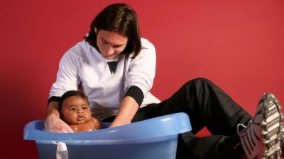 Topps releasing trading card of Lionel Messi, infant Lamine Yamal - ESPN