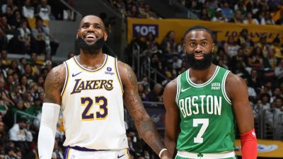 Philadelphia athletes, including new teammates, react to LeBron James joining 76ers: 'Welcome to the city'