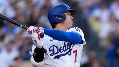 Shohei Ohtani out vs. Mariners with sore knee; Dodgers cite precaution - ESPN