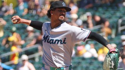 Max Muncy - Pérez, perfect after 7, pulled before Marlins nearly blow lead - ESPN - espn.com - county Lawrence - county Butler