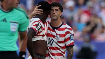 President Donald Trump confirms he asked FIFA to review Balogun red card - ESPN