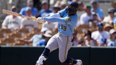 Brewers' Luis Lara called up month after signing 7-year deal - ESPN - espn.com - Venezuela - county St. Louis - Milwaukee