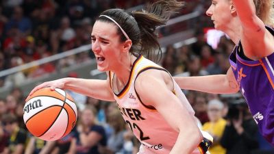Phoenix Mercury - Caitlin Clark - Dan Dakich - Aliyah Boston - Stephanie White - Stephanie White gives Caitlin Clark status update ahead of Fever-Sparks, but her next move raises questions - foxnews.com - Brazil - Los Angeles - state Indiana - state Iowa