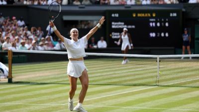 Muchova ends Gauff's run at Wimbledon in semifinals - ESPN