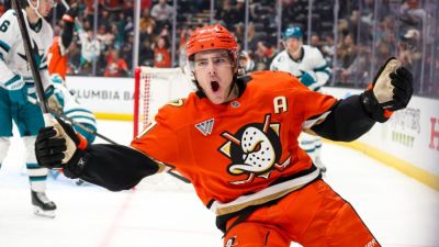 Ducks match Flyers' five-year, $90M offer to Leo Carlsson - ESPN