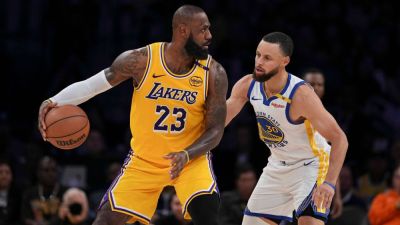Steph Curry acknowledges appeal of playing with LeBron James - ESPN