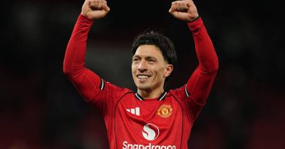 Lisandro Martinez joins Man United training camp before Dublin friendly