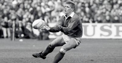 Former Ireland player Brian Smith dies aged 59
