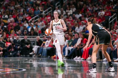 Caitlin Clark, Kelsey Mitchell power Fever past Liberty, lift Indiana atop Eastern Conference
