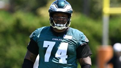 Howie Roseman - Nick Sirianni - Moro Ojomo, Fred Johnson scuffle at Eagles camp - ESPN - espn.com