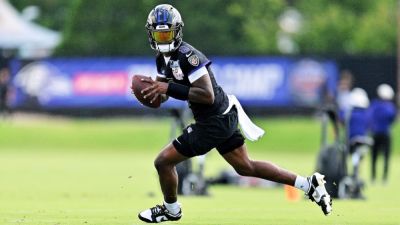 Inside Lamar Jackson's adjustments to Ravens' new offense - ESPN