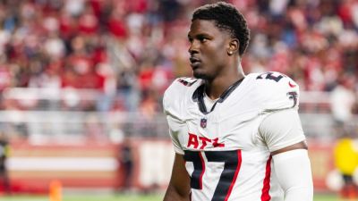 Falcons edge rusher James Pearce suspended 8 games by NFL - ESPN