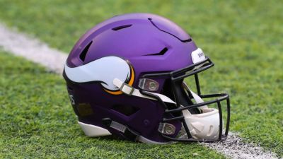 Kevin Oconnell - Jamal Adams carted to locker room in Vikings' preseason debut - ESPN - espn.com - New York - state Minnesota