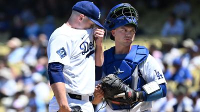 Dave Roberts - Dave Roberts says struggling Dodgers need to improve offense, defense - ESPN - espn.com - Los Angeles - state Arizona