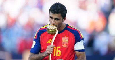 Rodri completes Barcelona switch after glittering career at Manchester City