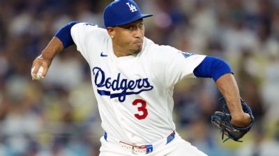 Dodgers place Diaz on IL, watch Ohtani throw in bullpen - ESPN