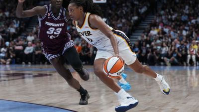 Kelsey Mitchell scores 29 before sitting out 4th in Fever win - ESPN