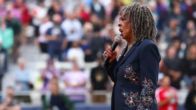 Women's Pro Baseball League gets started with brutal national anthem rendition