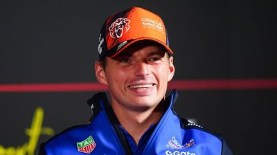 Max Verstappen on new Red Bull deal: I was 'closer to retiring than changing teams' - ESPN