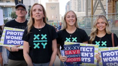 Riley Gaines - Sophie Cunningham - Mom of ex-SJSU volleyball star Brooke Slusser leads 8th 'Sophie Night' rally in Dallas before Fever vs Wings - foxnews.com - Usa - state Texas - county Dallas - county Christian