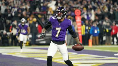 Ravens' Rashod Bateman faces domestic charges for alleged attack on car carrying ex-girlfriend and their baby