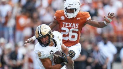 Texas dismisses LB Ty'Anthony Smith for detrimental conduct - ESPN