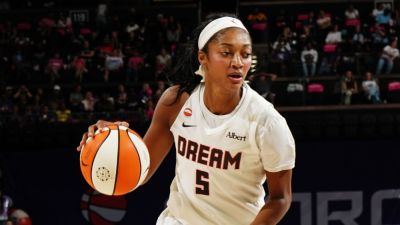 Reese drops career-best 31 points as Dream clinch playoff spot - ESPN