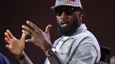 LeBron James, PGA Tour partner on event focused on community - ESPN
