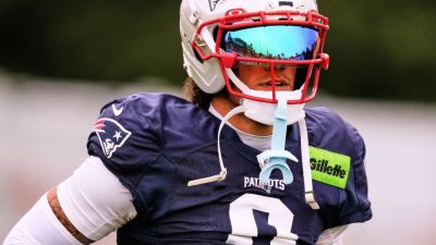 Robert Kraft - Gonzalez focused on season, but irked by talks with Patriots - ESPN - espn.com