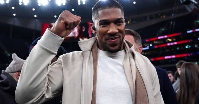 Anthony Joshua holds key to fight with Tyson Fury taking place – Frank Warren
