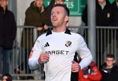 Dartford player-manager Ben Greenhalgh says Joe Tennent is at right club to support him as the defender suffers broken cheekbone in 3-0 home Isthmian Premier derby defeat to Welling United