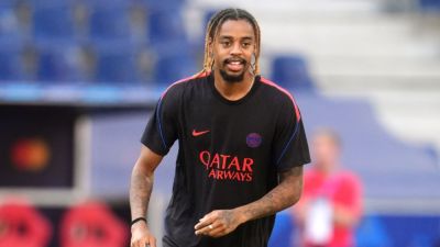 Liverpool closing in on Bradley Barcola signing in deal up to £120 million - sources - ESPN
