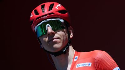Tadej Pogacar out of Spanish Vuelta following Stage 8 crash - ESPN
